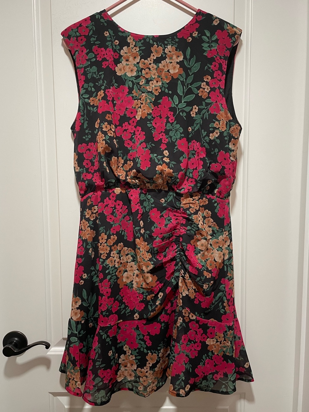 THML Fall Transition Piece Black Sleeveless Mini Dress Pink Tan Floral Sz Large